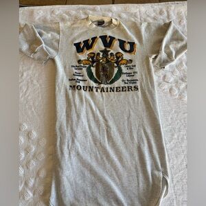 VTG-SAVVY Trau& Loevner
 long sleeve West Virginia Mountaineers SZ L